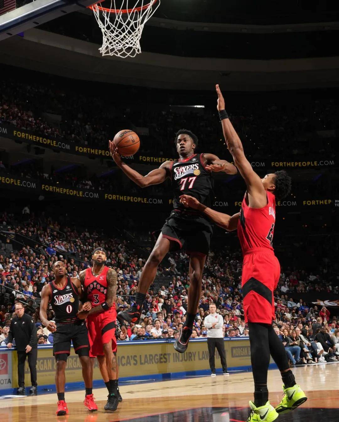 世界杯竞猜-半月板撕裂！断崖式下滑！最佳新秀被下放